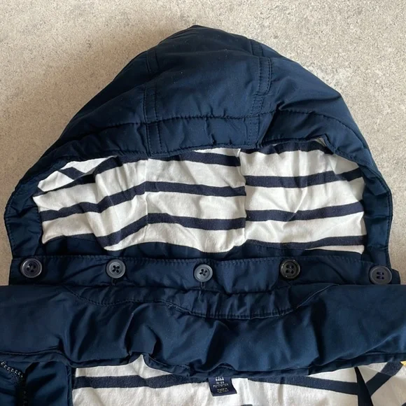 • Spring Vest Gap (18-24M) - Picture 4 of 4